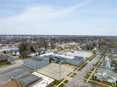 200 S Wenona St Bay City Mi 48706 Bay Professional Building Loopnet