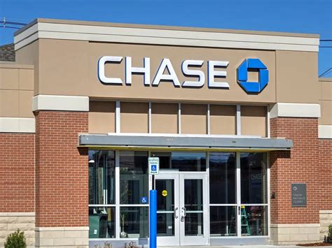 Bank Holidays 2025 Chase Josefine M Overgaard Bank Holidays 2025 Chase Josefine M Overgaard