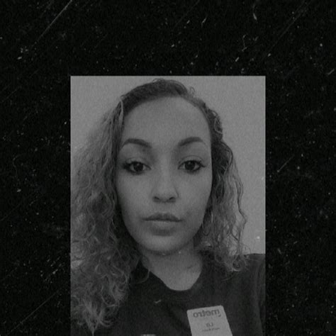 Elizabeth Tolson Kolontar Store Manager Metro By T Mobile Linkedin Elizabeth Tolson Kolontar Store Manager Metro By T Mobile Linkedin