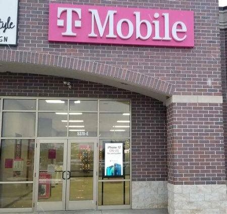 T Mobile Near Me Find The Closest Stores And Services