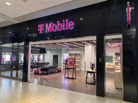 T Mobile at Queens Center Mall