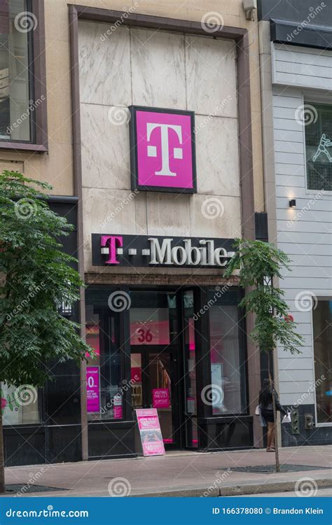 Tmobile Retail Store Editorial Image Image Of Exterior Tmobile Retail Store Editorial Image Image Of Exterior